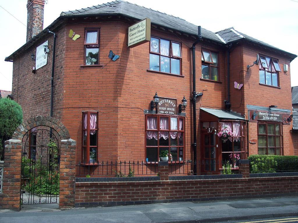 Butterfly Guest House Cheadle  Exteriör bild